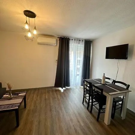 Lourdes Home Buitenkant foto