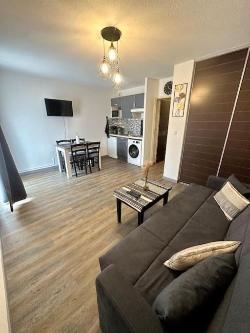 Lourdes Home Apartment *