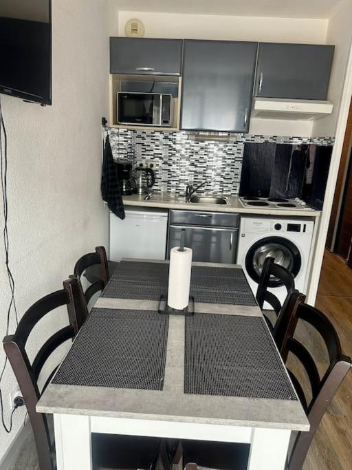 Lourdes Home Apartment *
